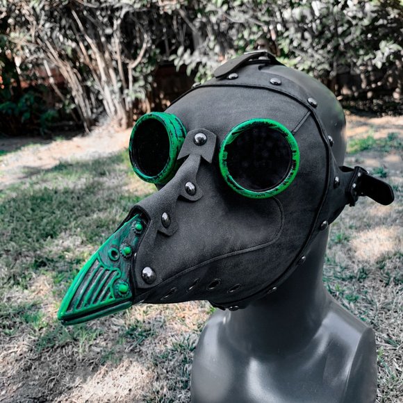 Grey Leather Plague Doctor with Green Goggles Masquerade Venetian Party Mask - Picture 1 of 2